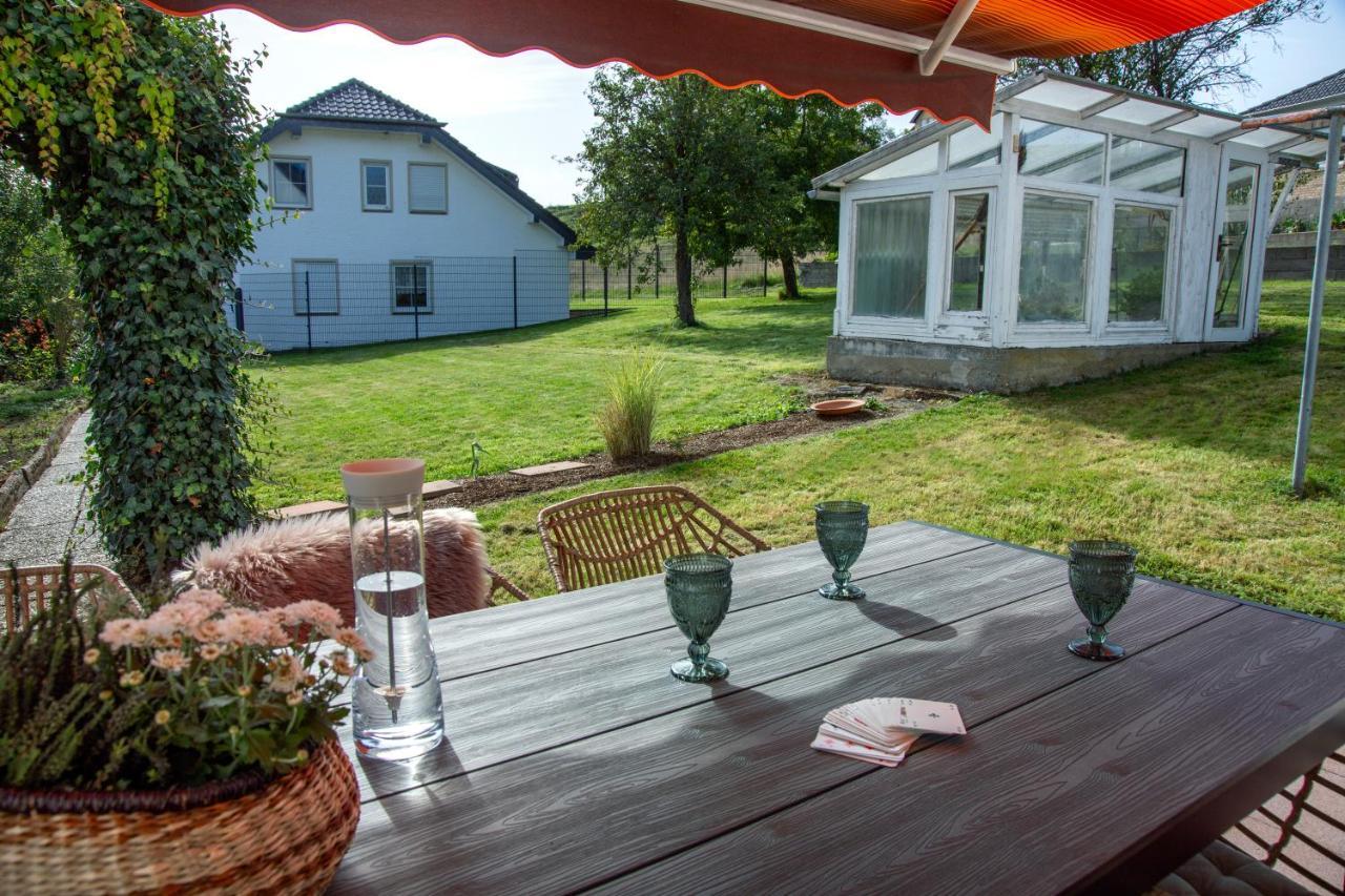 Appartamento Casa Oos Rockeskyll Esterno foto