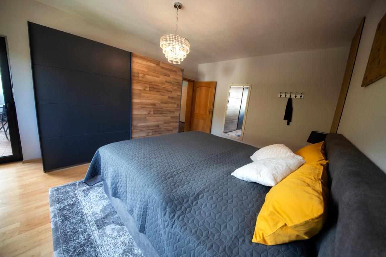 Appartamento Casa Oos Rockeskyll Esterno foto